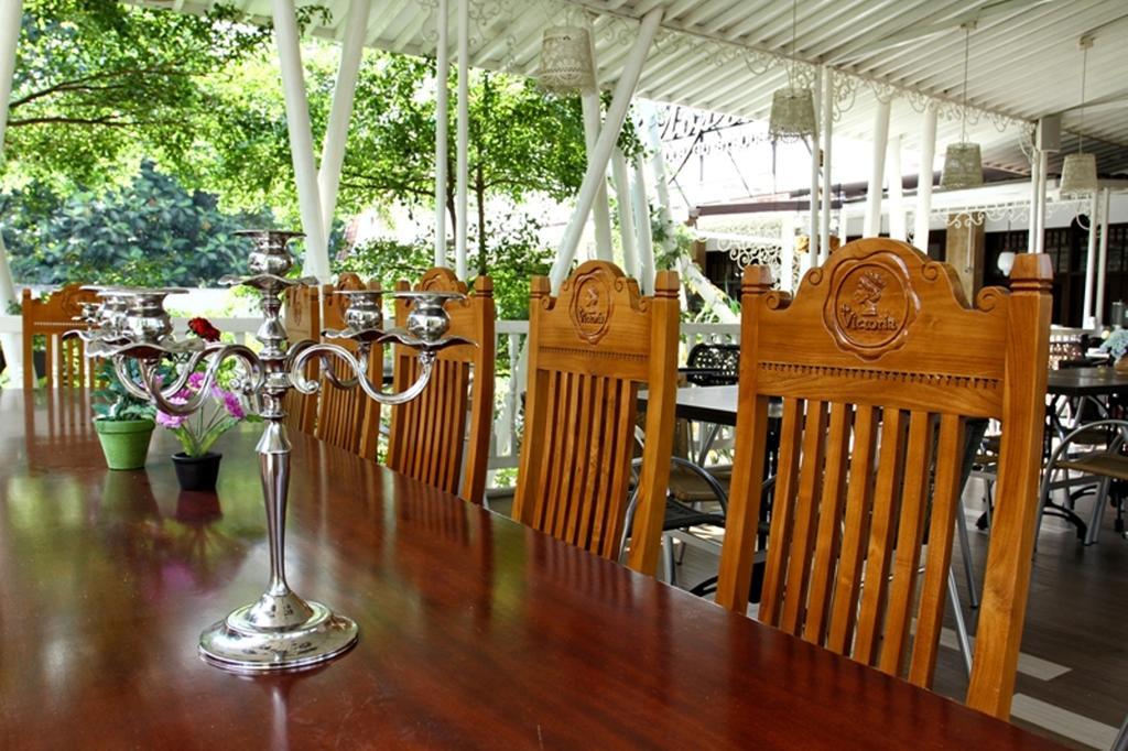 The Victoria Wisma tamu 2*