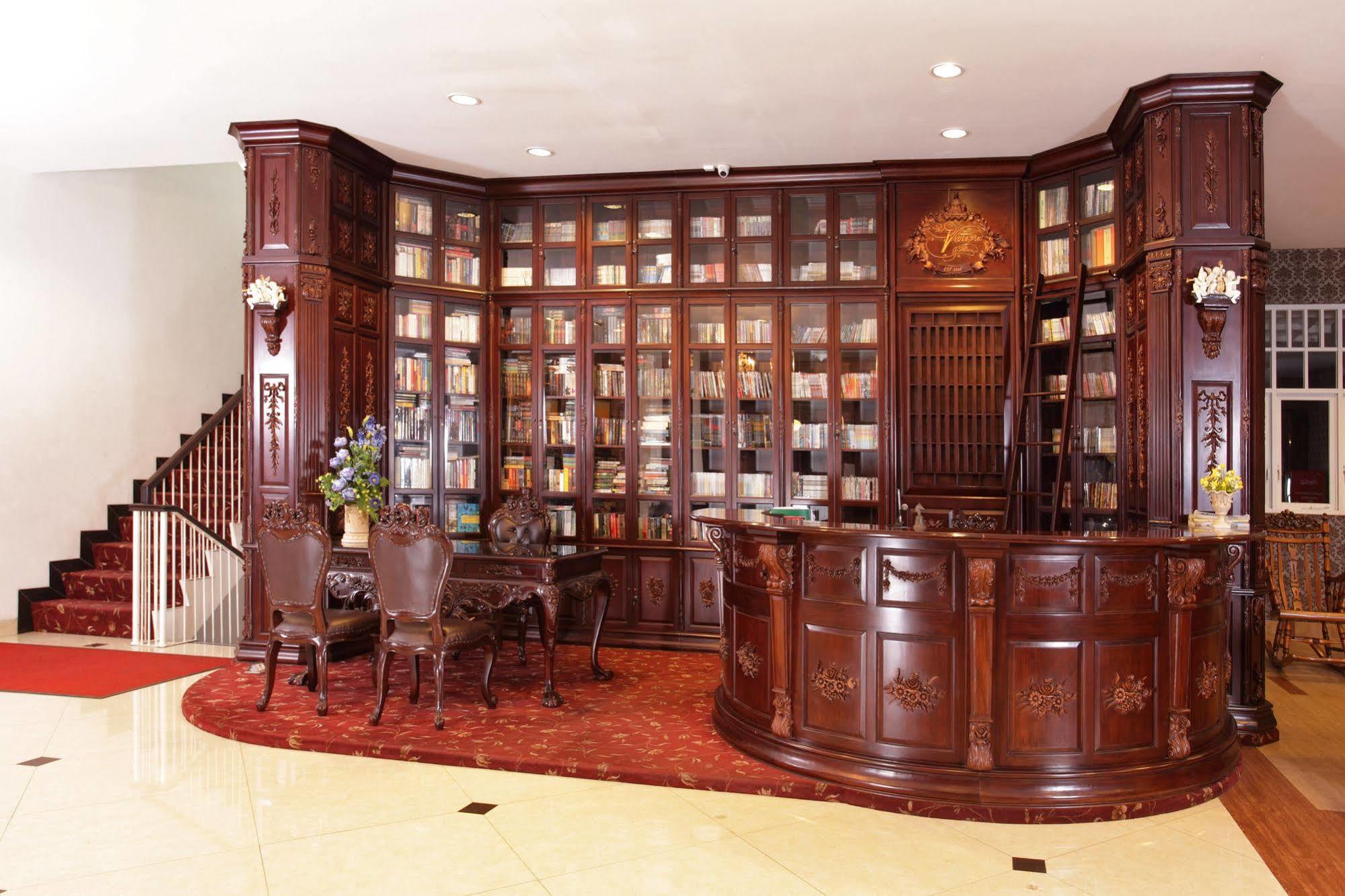 Wisma tamu The Victoria 2*